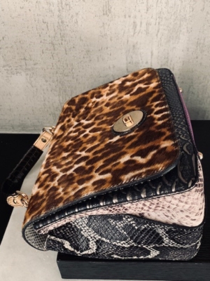 Handtas croco-slang en tijger patchwork 28-22 cm
