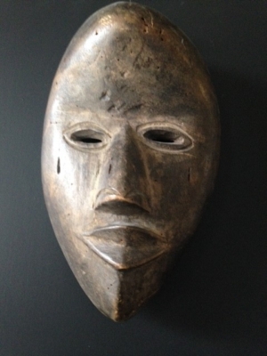 Masker Dan afkomstig van veilinggebouw de Zwaan H23 | B16