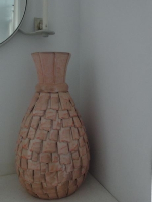 Vaas in verfijnd mozaïek van verschillende tinten parelmoer H55